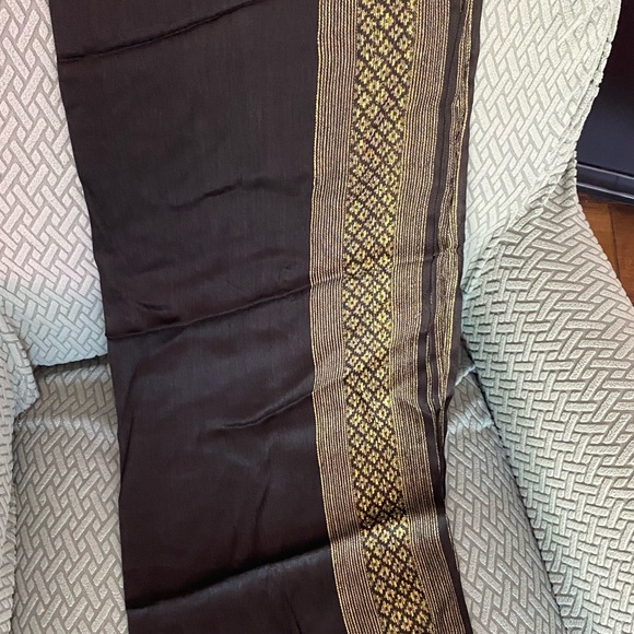 Scarf - Picture 5 of 5